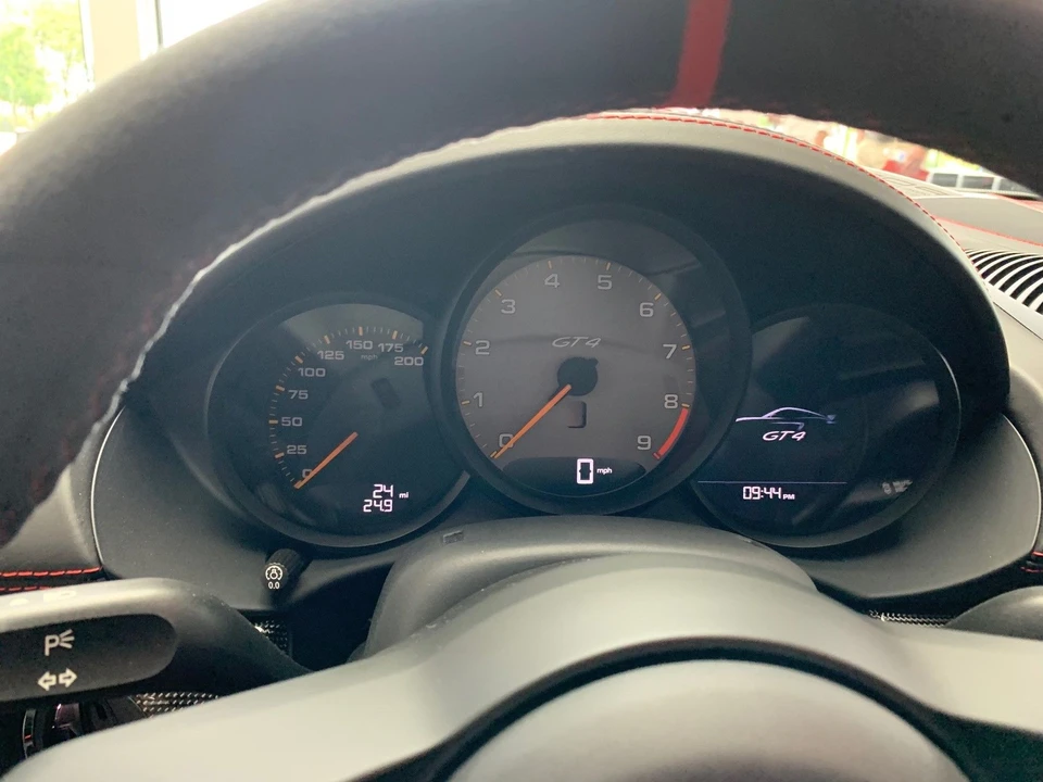 2020 Porsche 718 Cayman GT4 - Image 7 of 19