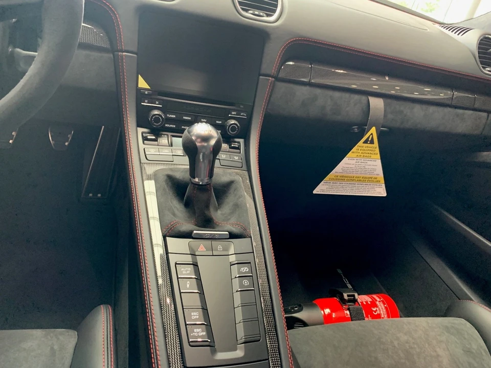 2020 Porsche 718 Cayman GT4 - Image 10 of 19