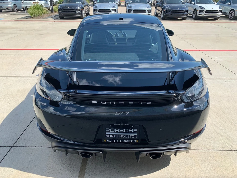 2020 Porsche 718 Cayman GT4 - Image 9 of 15