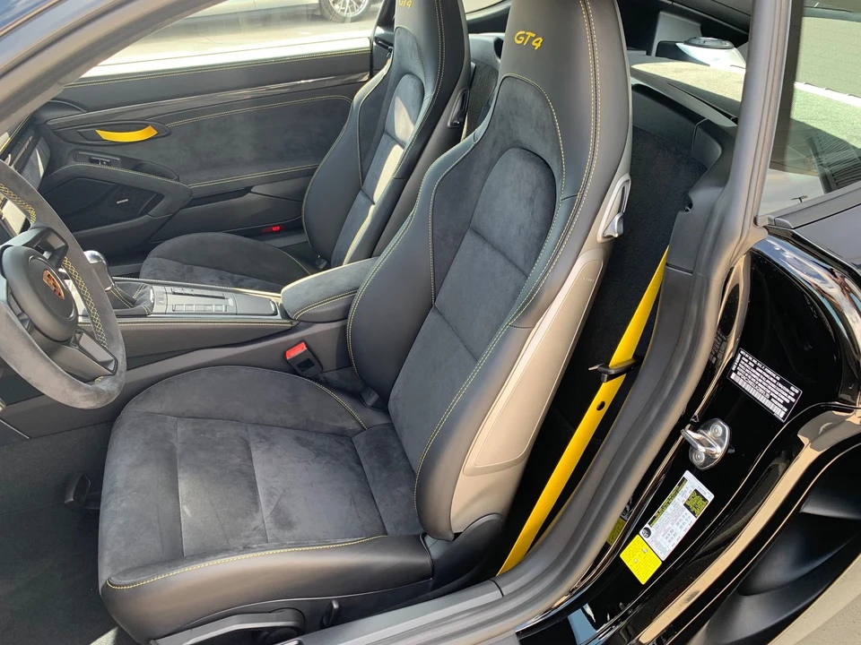 2020 Porsche 718 Cayman GT4 - Image 11 of 15