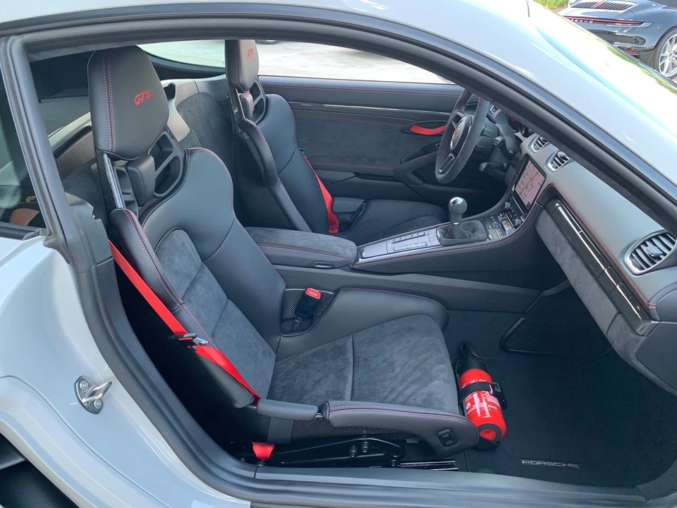 2020 Porsche 718 Cayman GT4 - Image 13 of 15