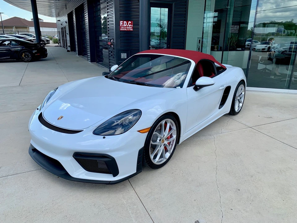 2020 Porsche 718 Boxster Spyder - Image 8 of 15