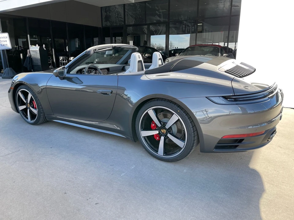 2021 Porsche 992 Carrera S - Image 17 of 18