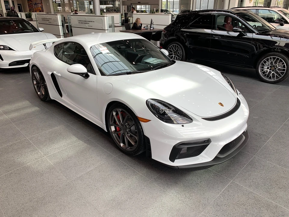 2020 Porsche 718 Cayman GT4 - Image 3 of 11