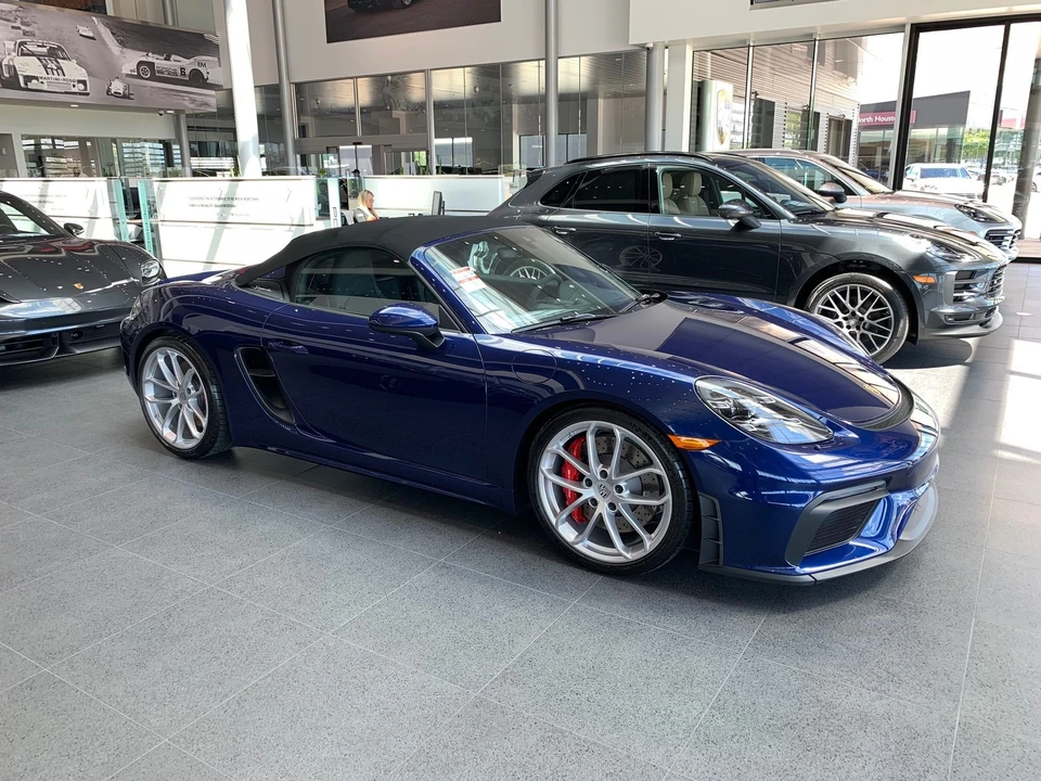 2020 Porsche 718 Boxster Spyder - Image 6 of 15