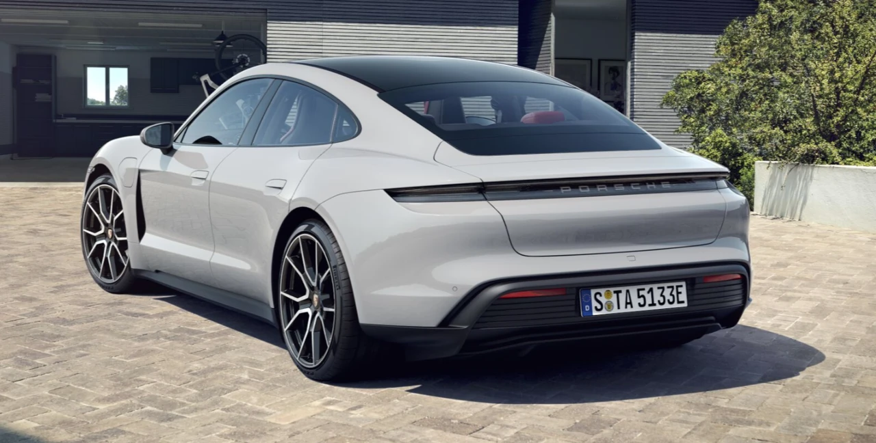 2023 Porsche Taycan - Image 4 of 11