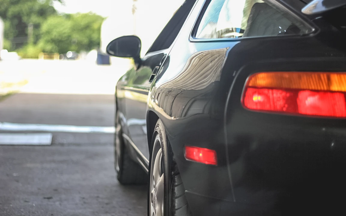 1994 Porsche 928 GTS - Image 14 of 31