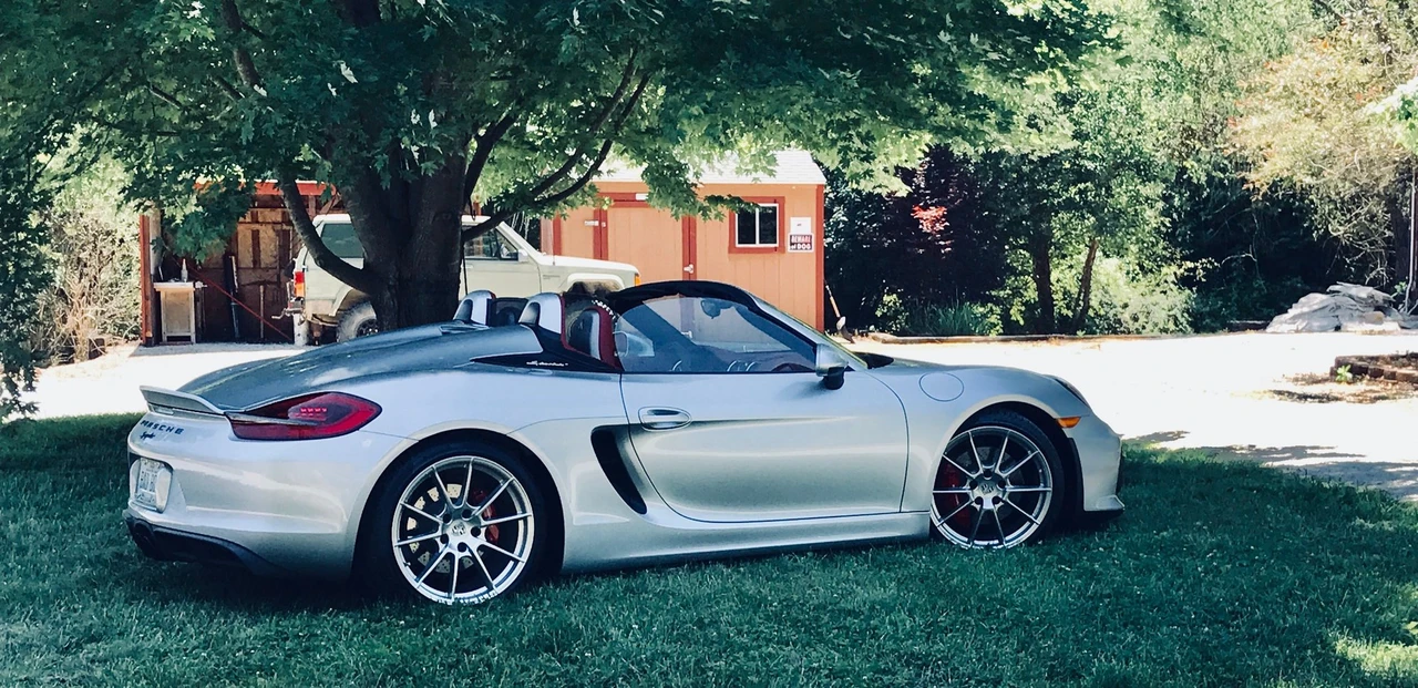 2016 Porsche 981 Boxster Spyder - Image 4 of 14