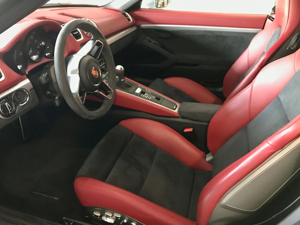 2016 Porsche 981 Boxster Spyder - Image 7 of 14