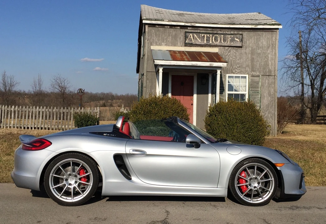 2016 Porsche 981 Boxster Spyder - Image 2 of 14