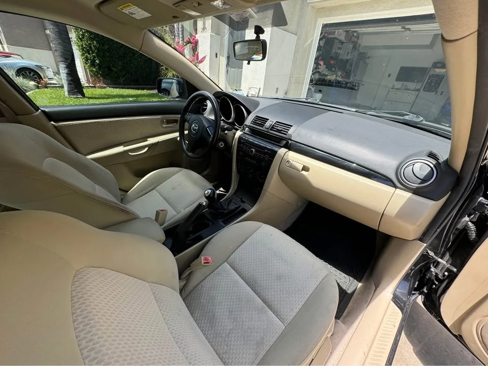 2005 Mazda Mazda 3 1st Gen - Image 7 of 9