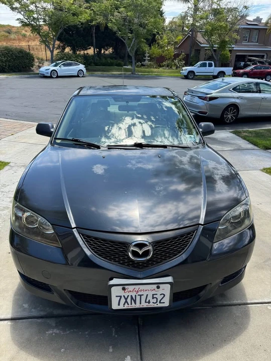 2005 Mazda Mazda 3 1st Gen - Image 2 of 9