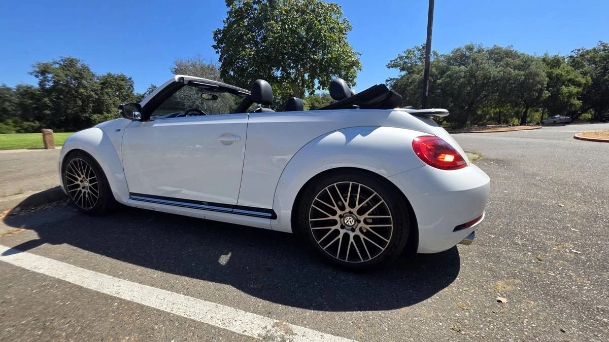 2014 Volkswagen A5 Beetle - Image 6 of 24