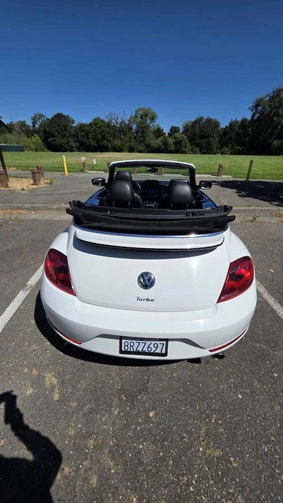 2014 Volkswagen A5 Beetle - Image 5 of 24
