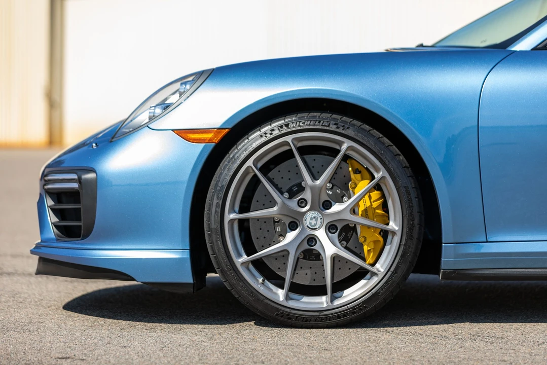 2017 Porsche 991 Turbo S - Image 16 of 31