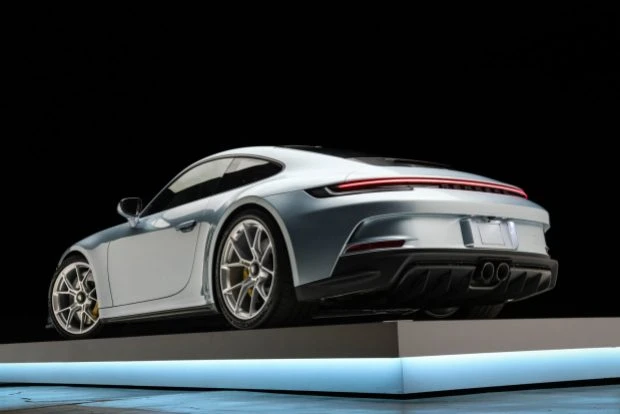 2022 Porsche 992 GT3 - Image 2 of 7