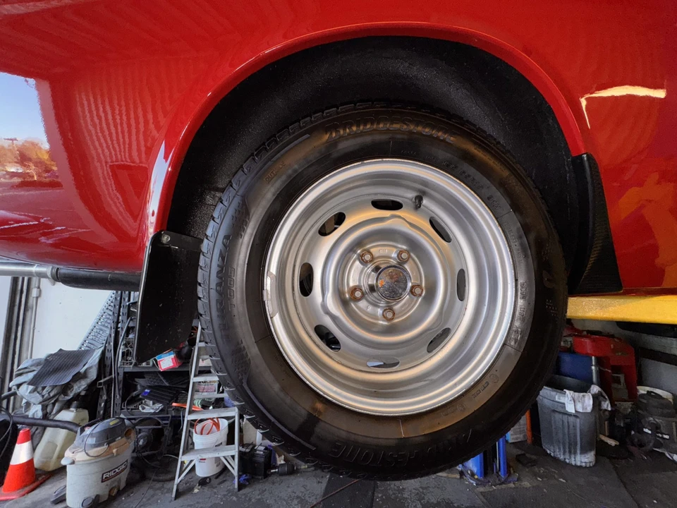1965 Volvo 1800S - Image 27 of 31