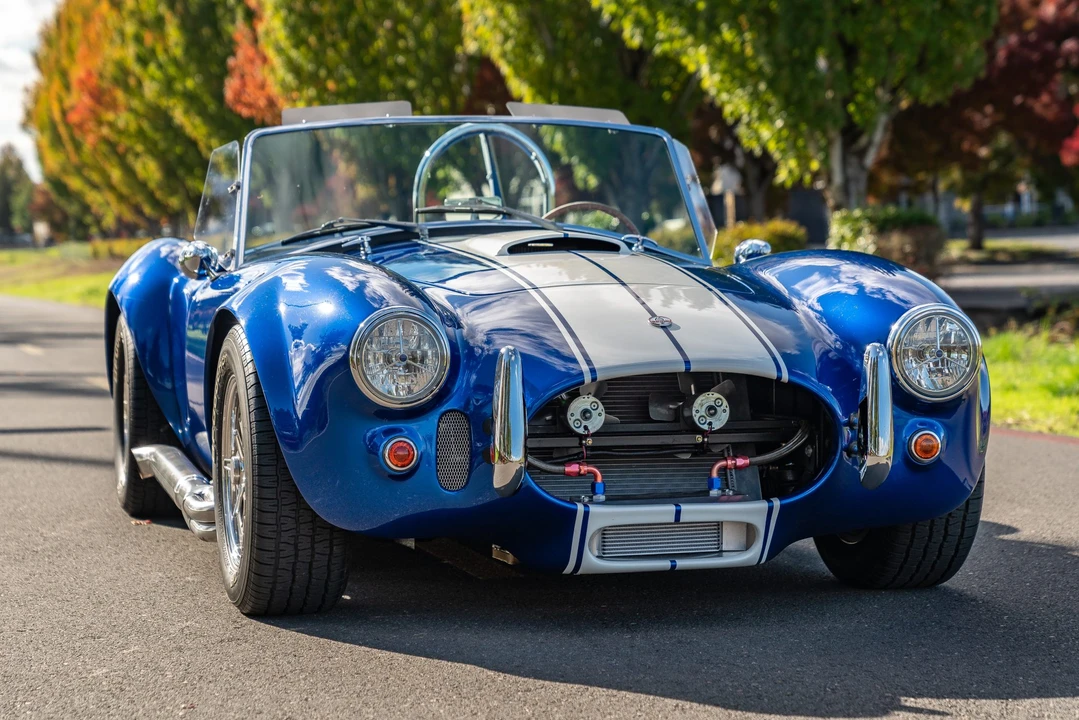 Shelby Cobra Replica - Image 9 of 31