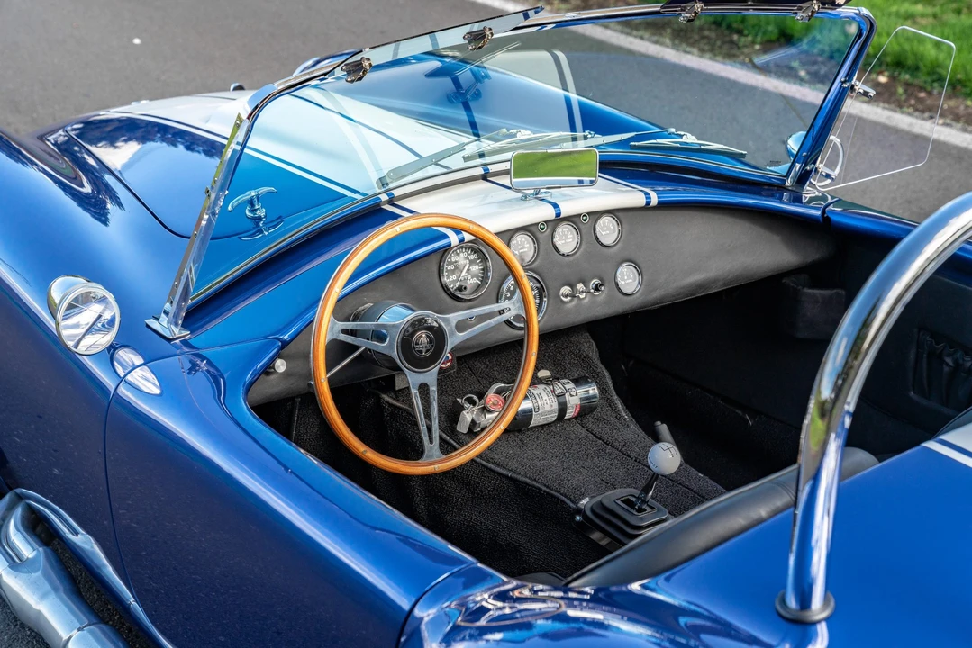 Shelby Cobra Replica - Image 29 of 31