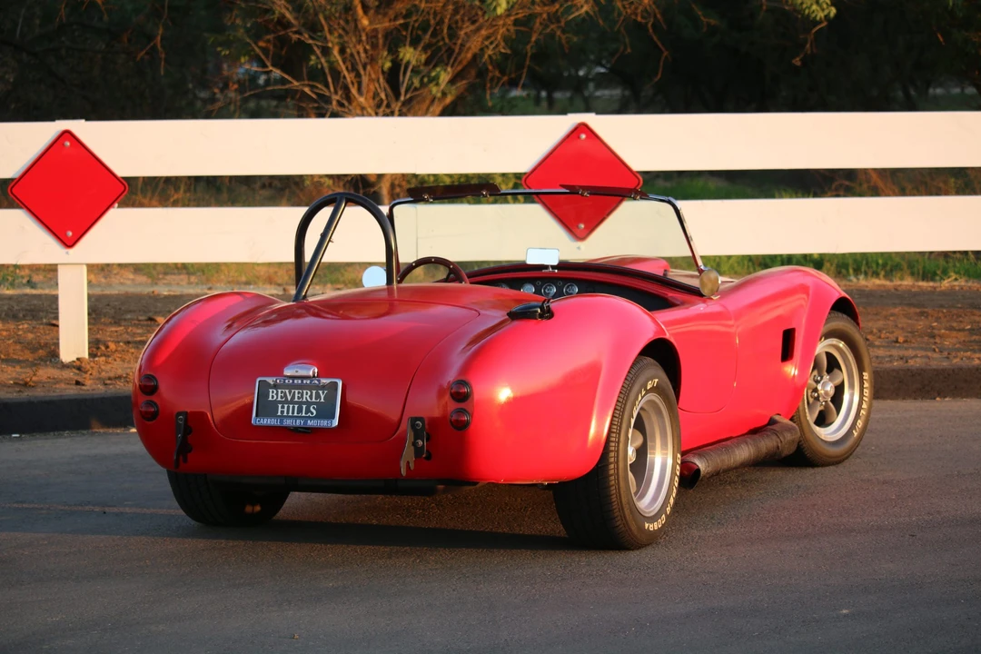 Shelby Cobra Replica - Image 11 of 31