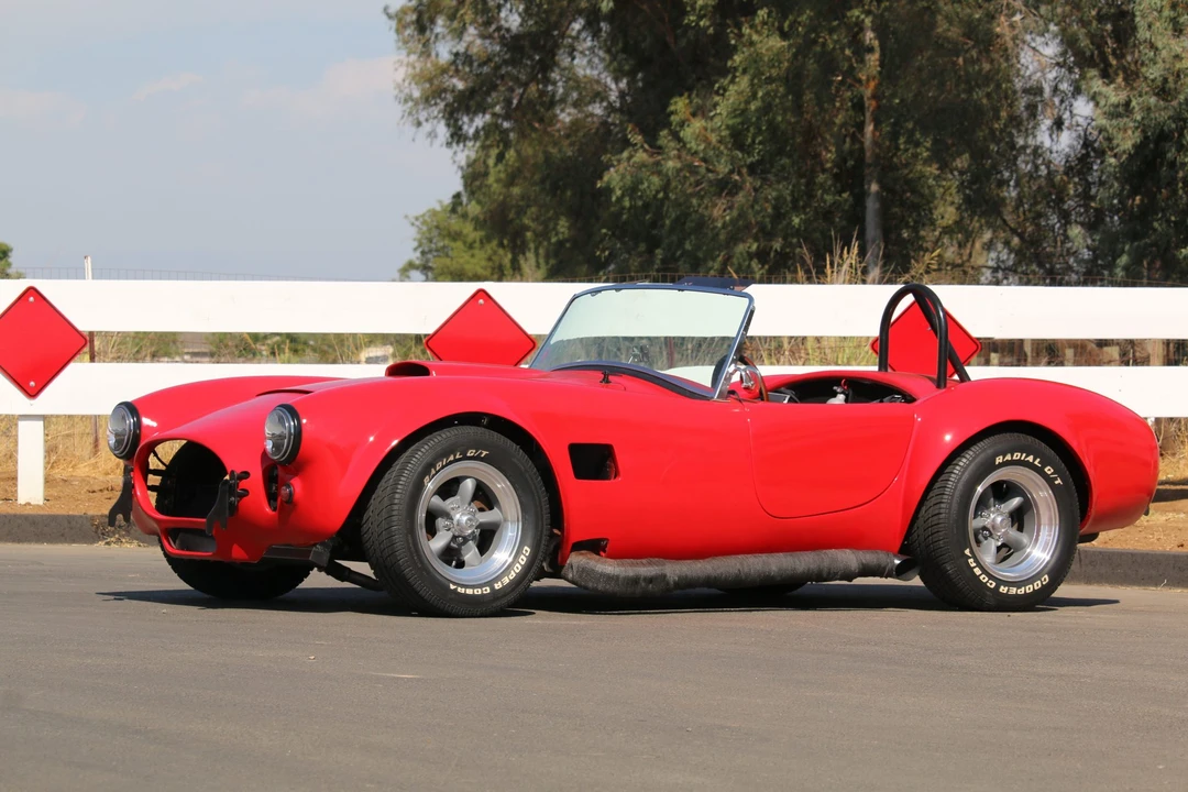 Shelby Cobra Replica - Image 30 of 31