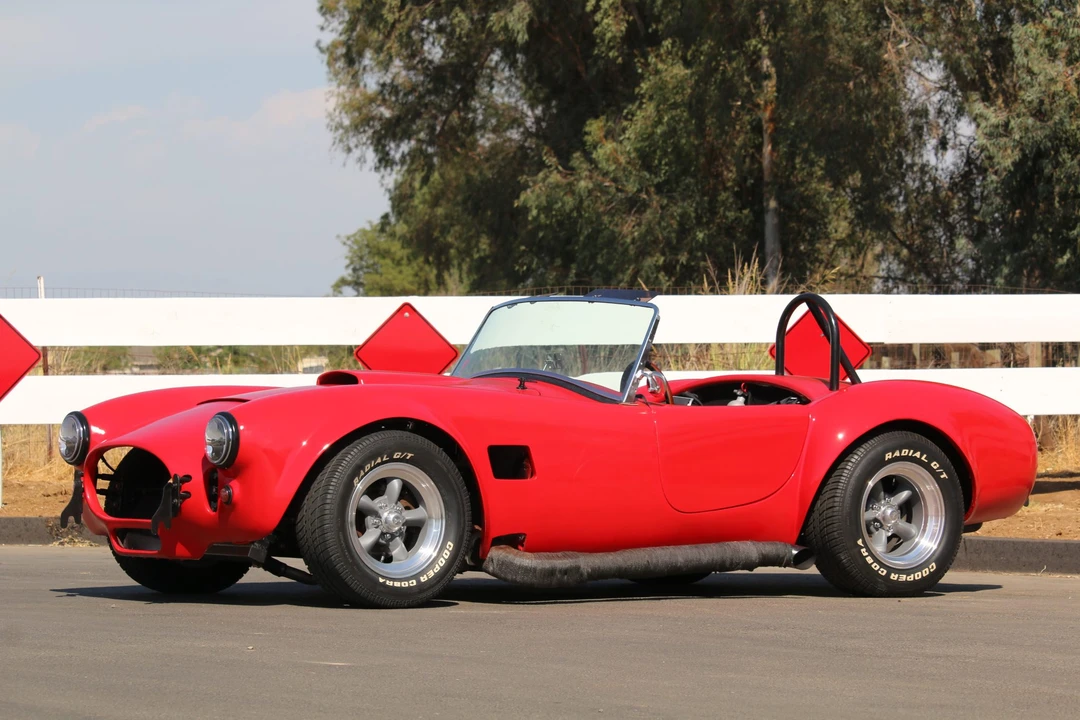 Shelby Cobra Replica - Image 29 of 31
