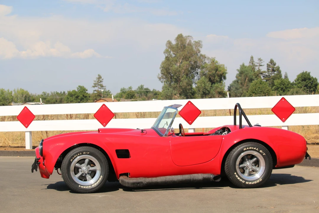 Shelby Cobra Replica - Image 22 of 31