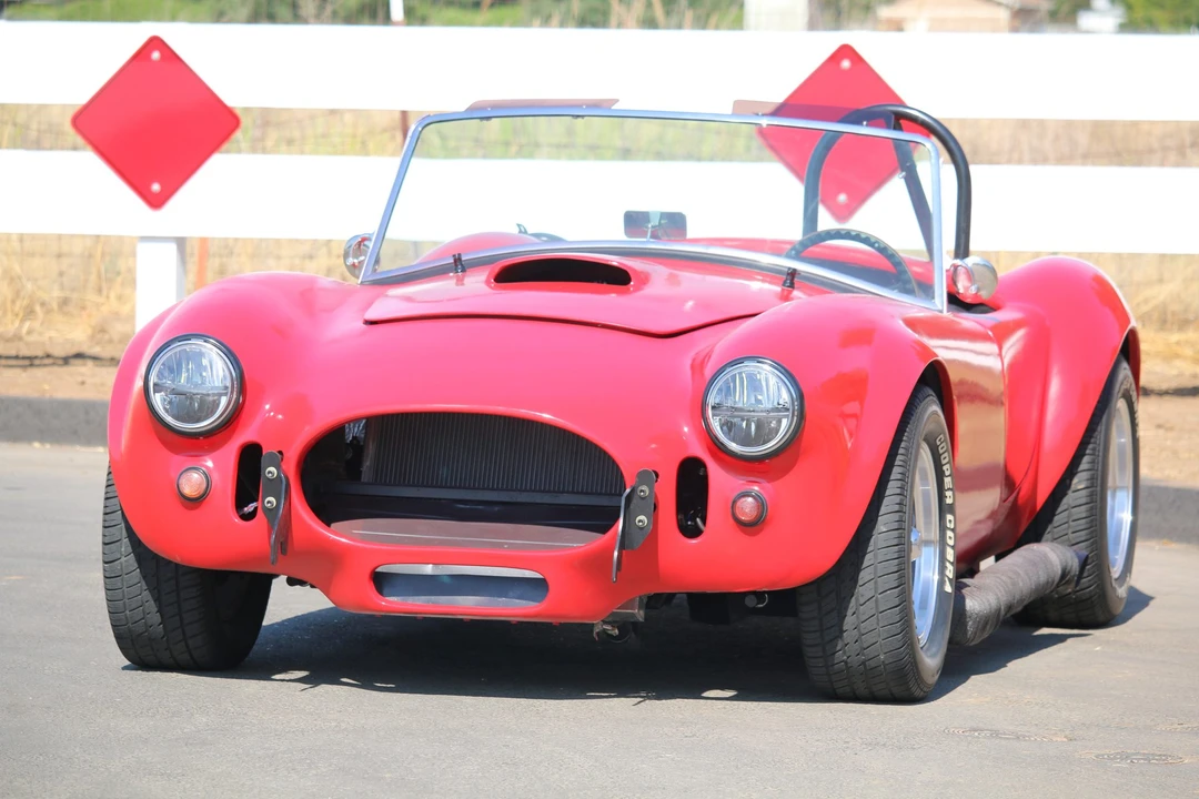 Shelby Cobra Replica - Image 5 of 31