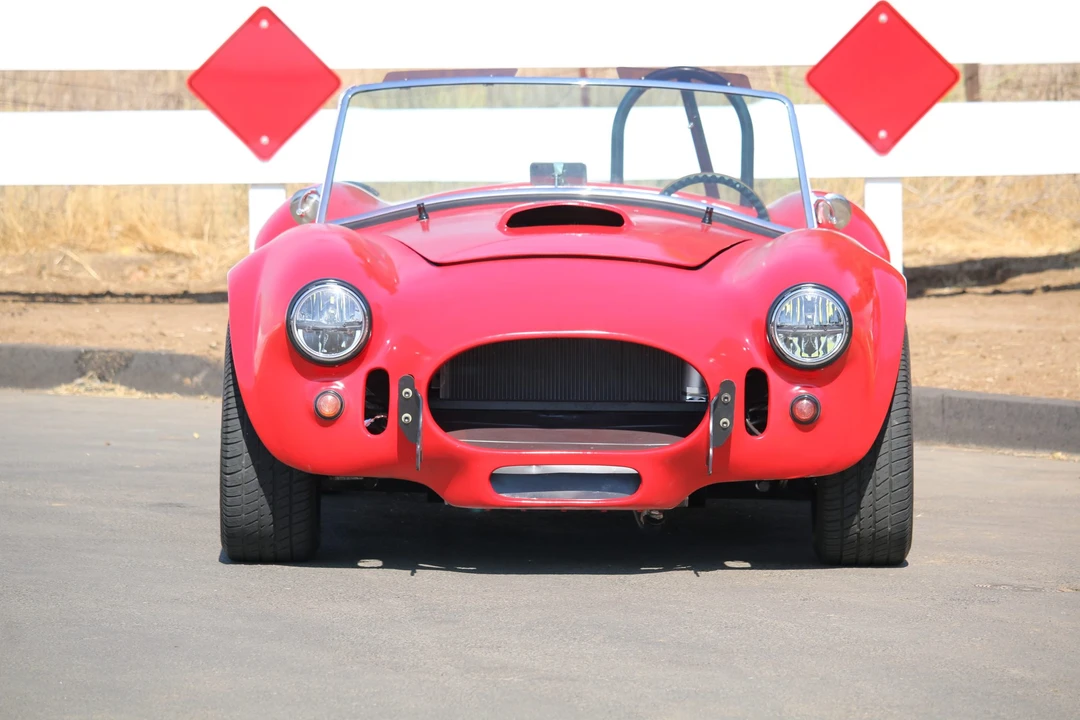 Shelby Cobra Replica - Image 7 of 31