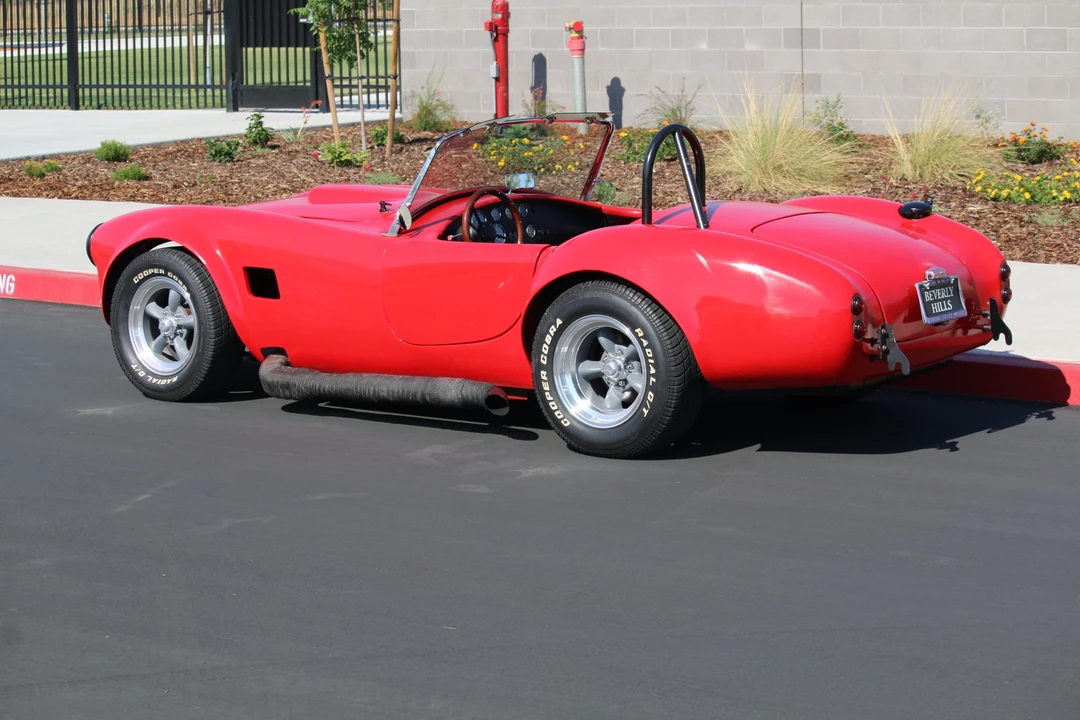 Shelby Cobra Replica - Image 20 of 31