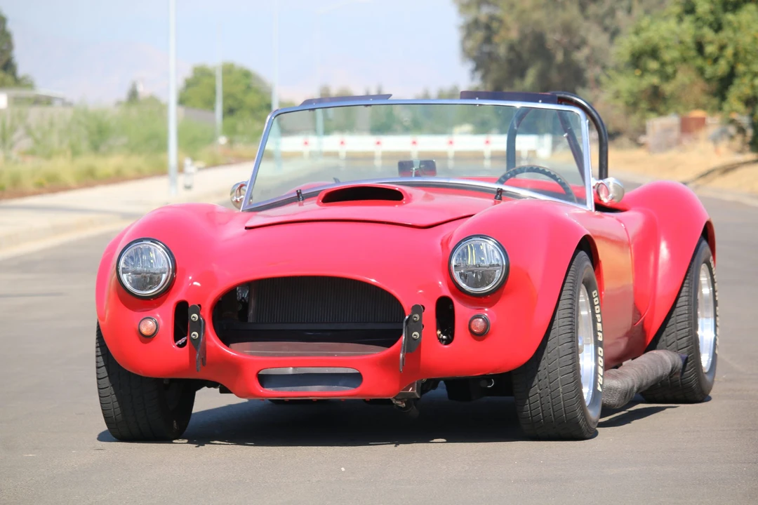 Shelby Cobra Replica - Image 4 of 31