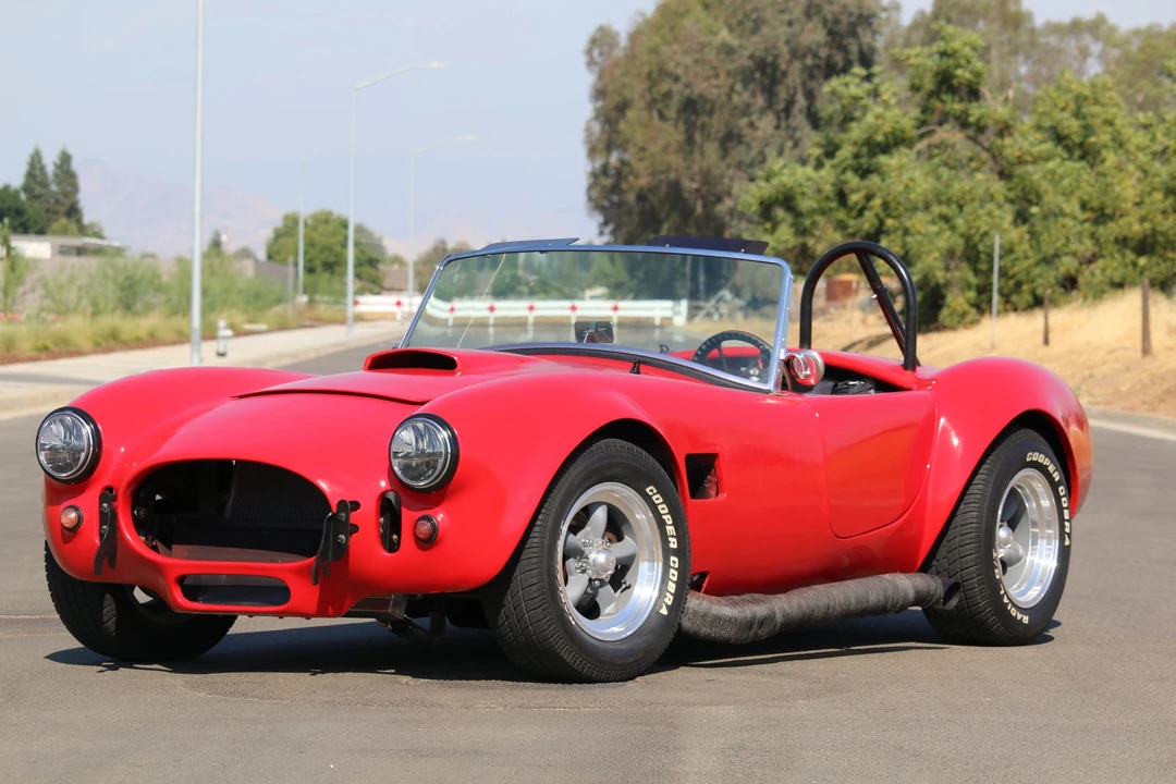 Shelby Cobra Replica - Image 3 of 31