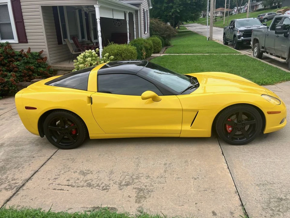 2006 Chevrolet Corvette C6 - Image 2 of 9