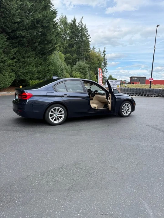 2016 BMW - Image 3 of 10