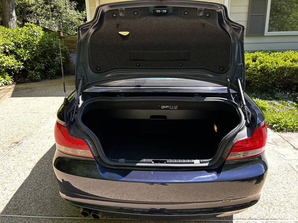 2009 BMW E81/E82/E88 1 Series - Image 4 of 19