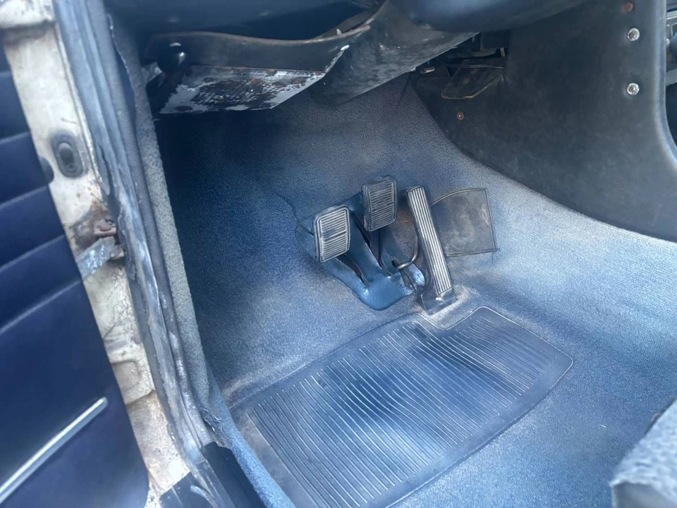 1976 BMW 2002 - Image 7 of 11