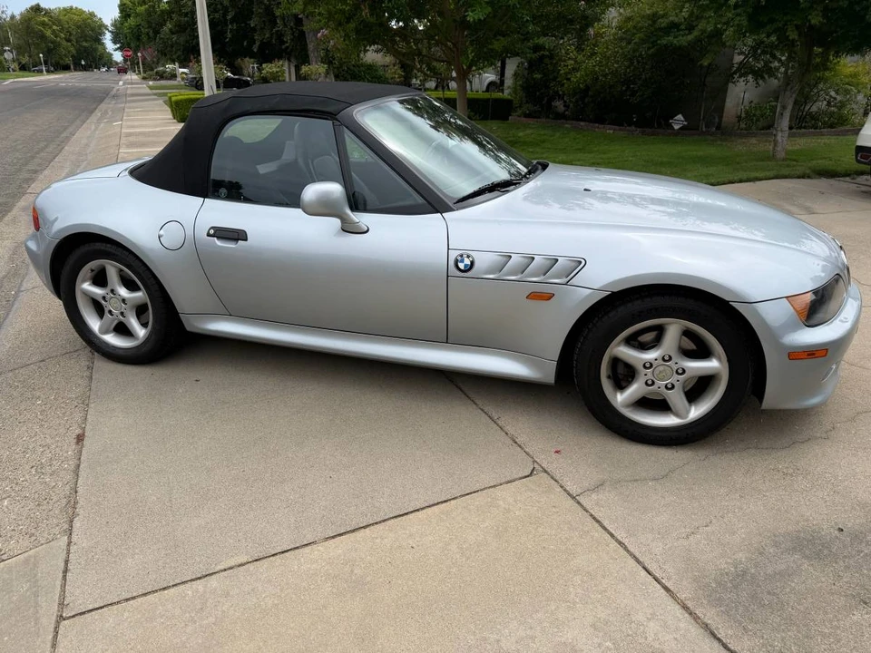 1997 BMW Z3 Roadster - Image 2 of 9