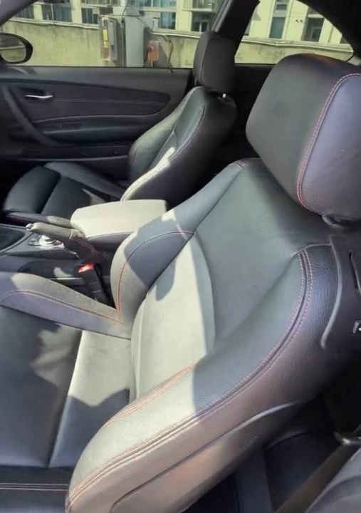 2011 BMW 1M - Image 6 of 6