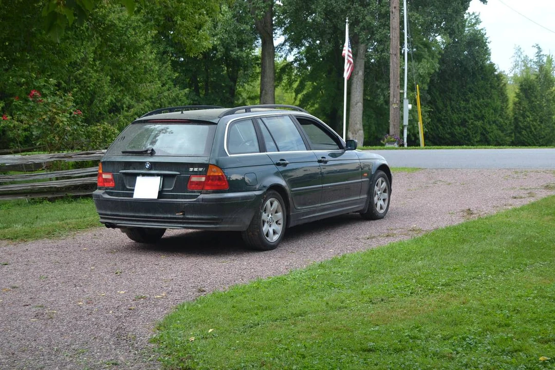 2001 BMW E46 3 Series - Image 3 of 14