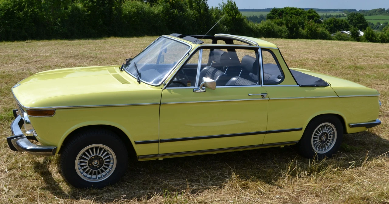 2002 BMW 2002 - Image 2 of 10