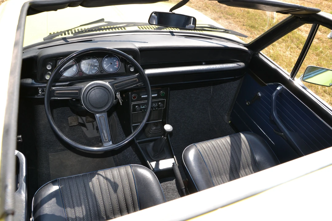 2002 BMW 2002 - Image 7 of 10