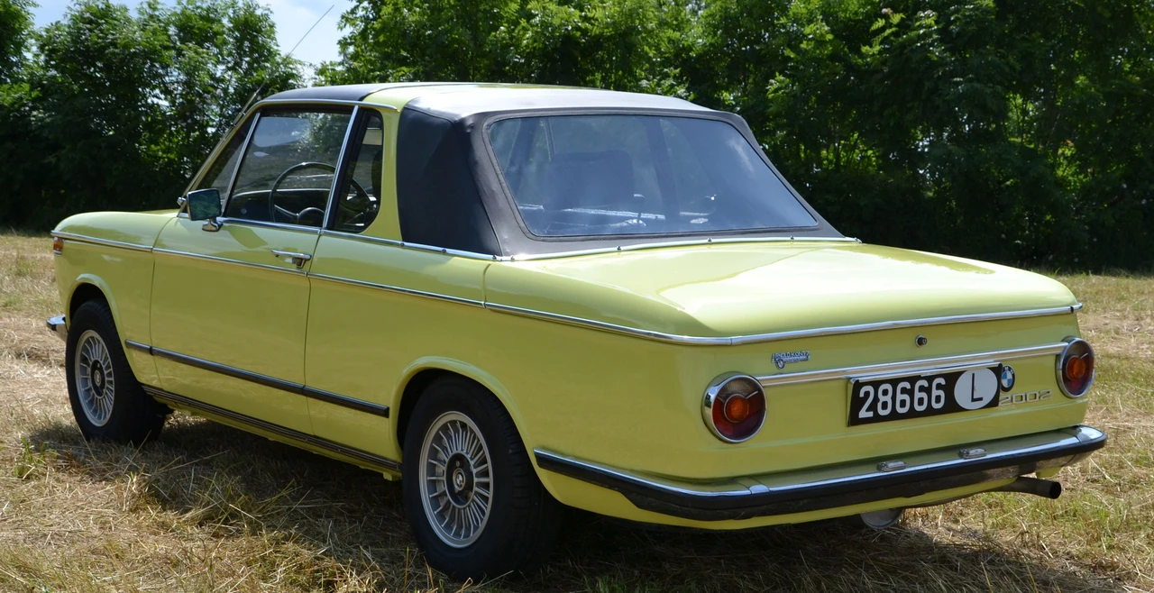 2002 BMW 2002 - Image 5 of 10