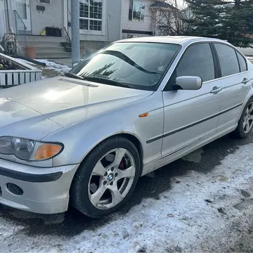2003 BMW 330i