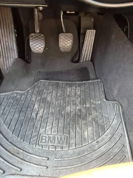 2003 BMW E46 330i & 330Ci - Image 8 of 18
