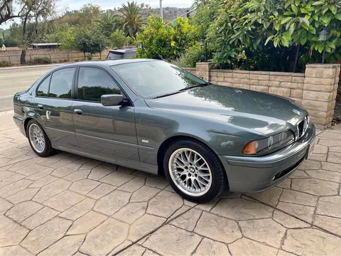 2003 BMW 530i