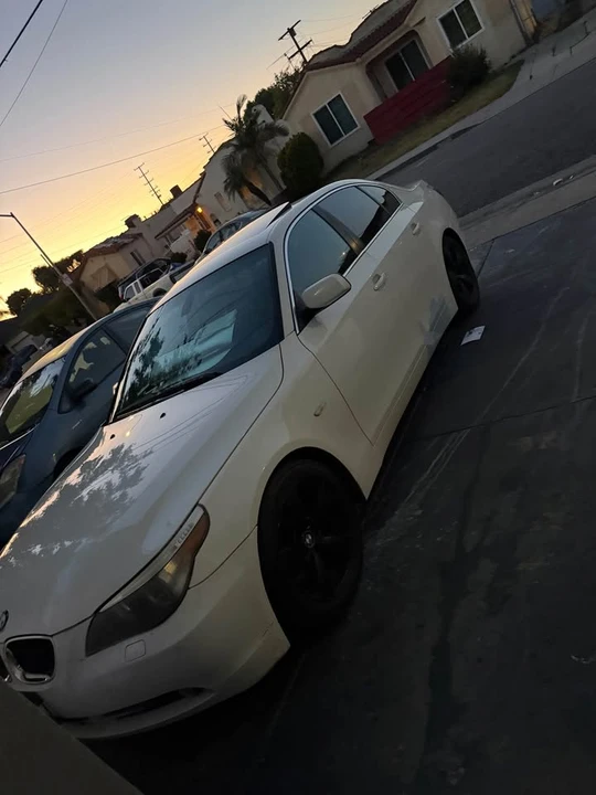 2005 BMW E60 5 Series Sedan - Image 2 of 4