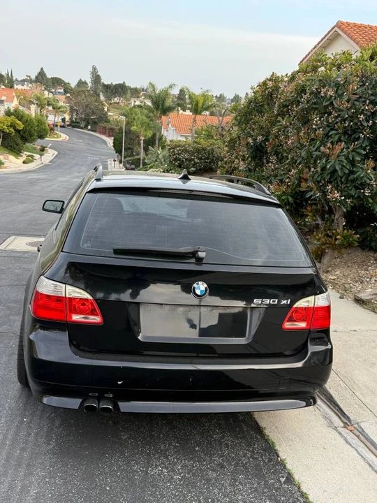 2005 BMW E60 5 Series Sedan - Image 2 of 16