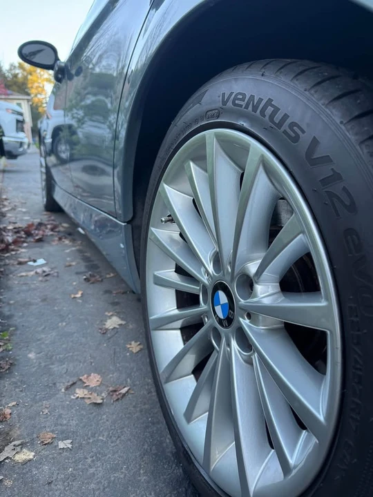 2006 BMW E90 3 Series Sedan - Image 2 of 10