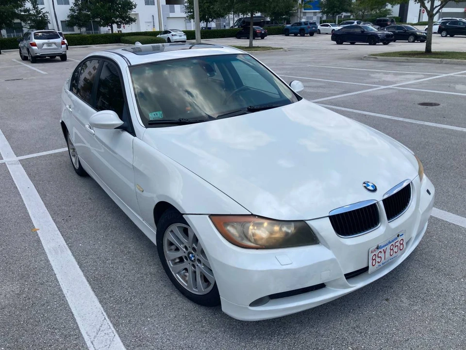 2007 BMW E90 3 Series Sedan - Image 2 of 19
