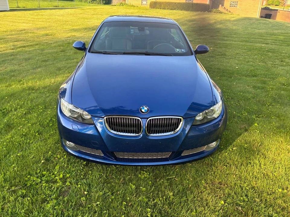 2008 BMW E93 335i Convertible - Image 2 of 4
